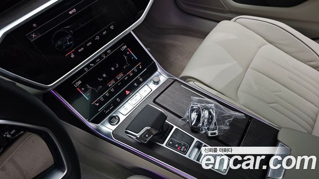 Audi A6 2025 — photo 12