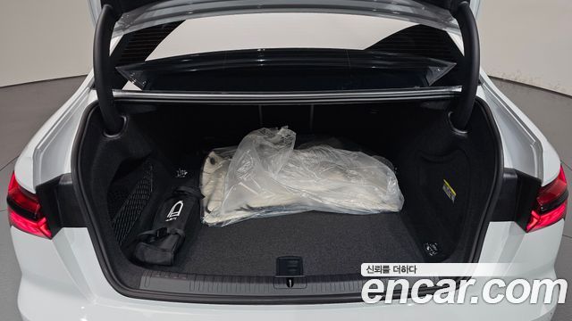 Audi A6 2025 — photo 26