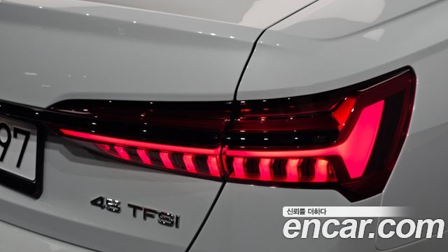 Audi A6 2025 — photo 9