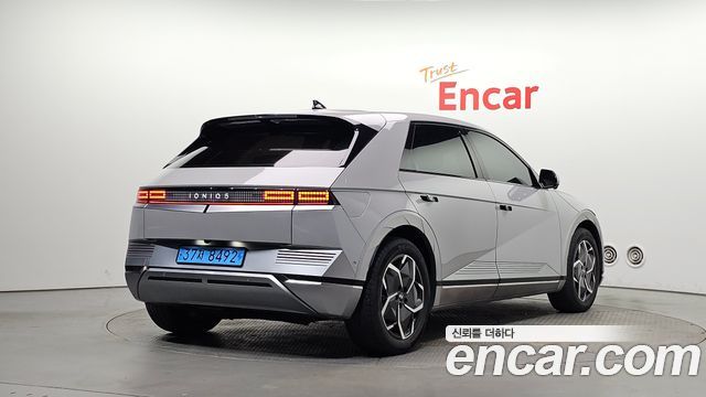 Hyundai Ioniq5 2022 — photo 2