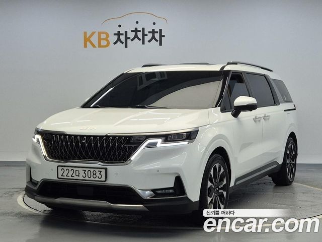 Kia Canival 2023 — photo 1