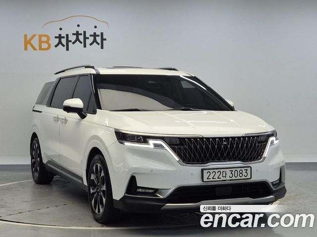 Kia Canival 2023 — photo 4