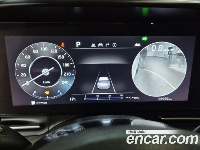 Kia Canival 2023 — photo 6
