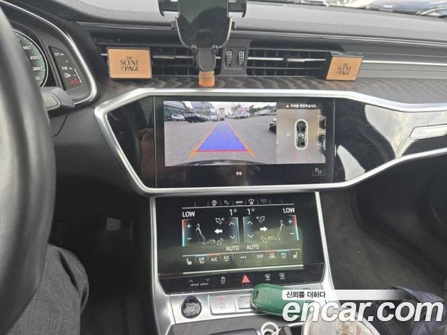 Audi A6 2021 — photo 8