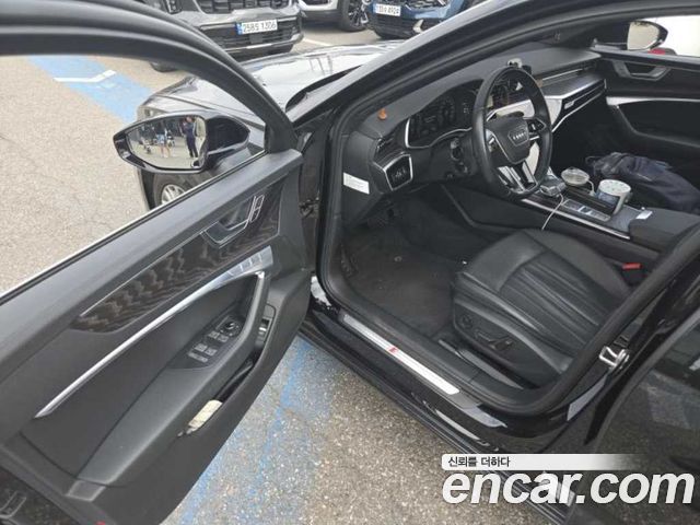 Audi A6 2021 — photo 12