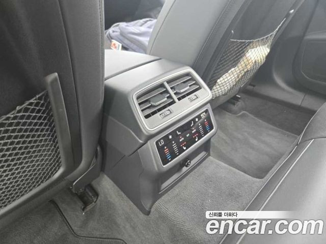 Audi A6 2021 — photo 13