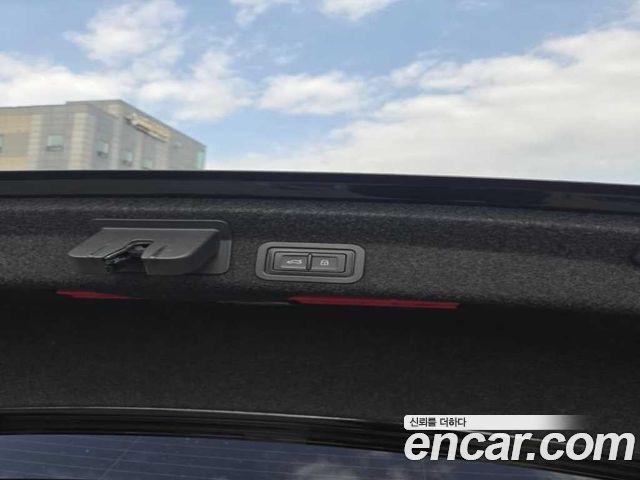 Audi A6 2021 — photo 15