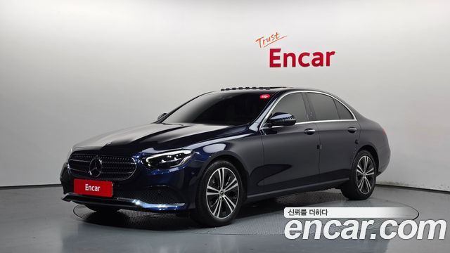 Mercedes-Benz E-Class 2022 — photo 1