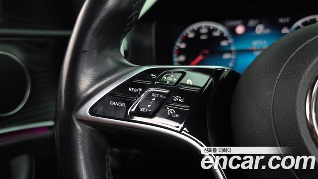 Mercedes-Benz E-Class 2022 — photo 21