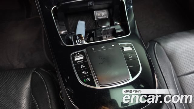 Mercedes-Benz E-Class 2022 — photo 26