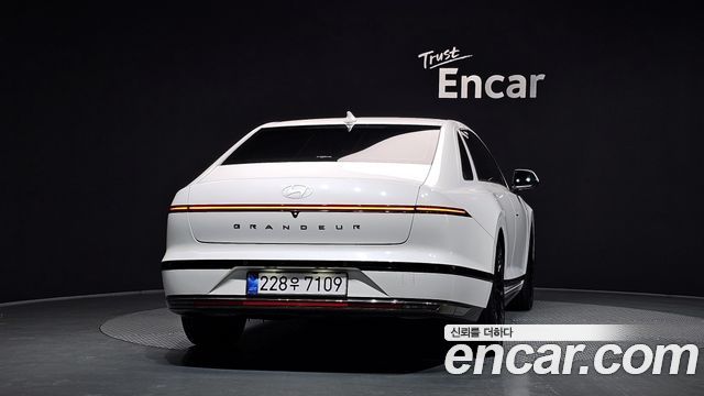 Hyundai Grandeur 2023 — photo 4