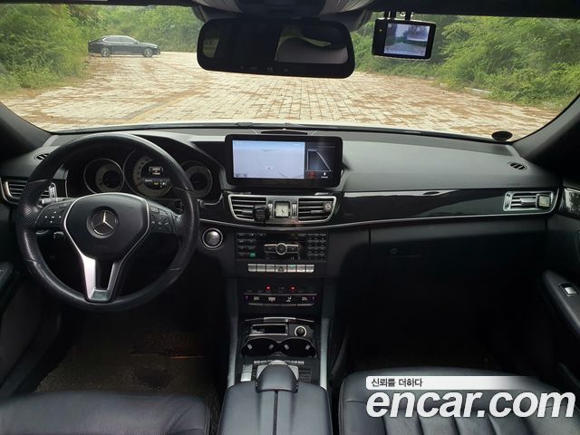 Mercedes-Benz E-Class 2015 — photo 5