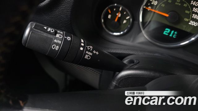 Jeep Wrangler 2011 — photo 16