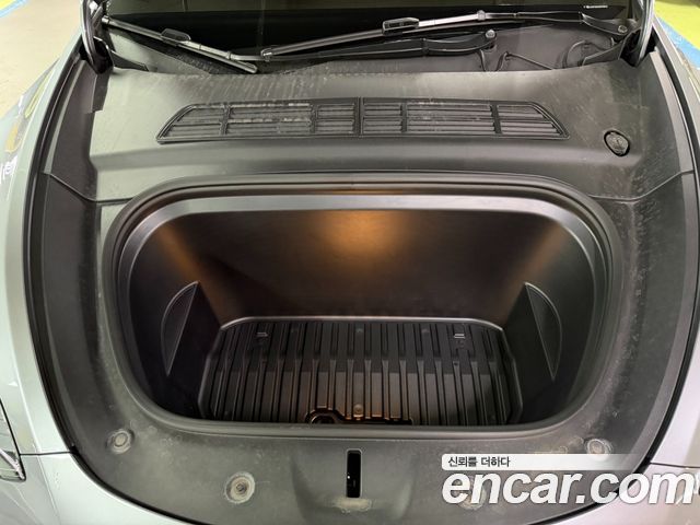 Tesla Model Y 2024 — photo 15