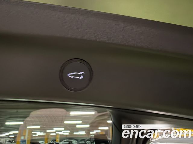 Tesla Model Y 2024 — photo 17