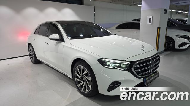 Mercedes-Benz E-Class 2026 — photo 2
