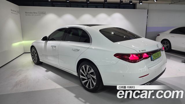 Mercedes-Benz E-Class 2026 — photo 3