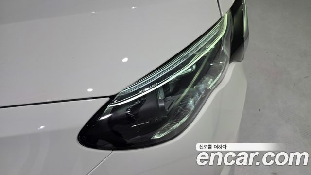 Mercedes-Benz E-Class 2026 — photo 12