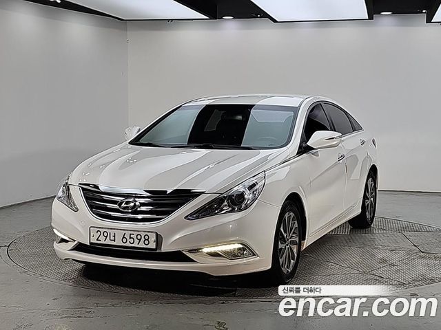 Hyundai Sonata 2014 — photo 1