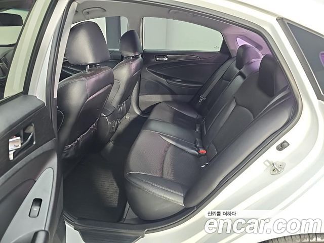Hyundai Sonata 2014 — photo 12