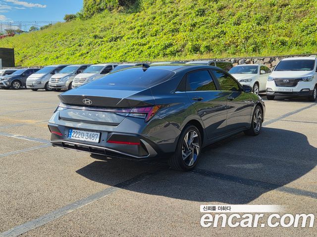 Hyundai AVANTE 2025 — photo 3