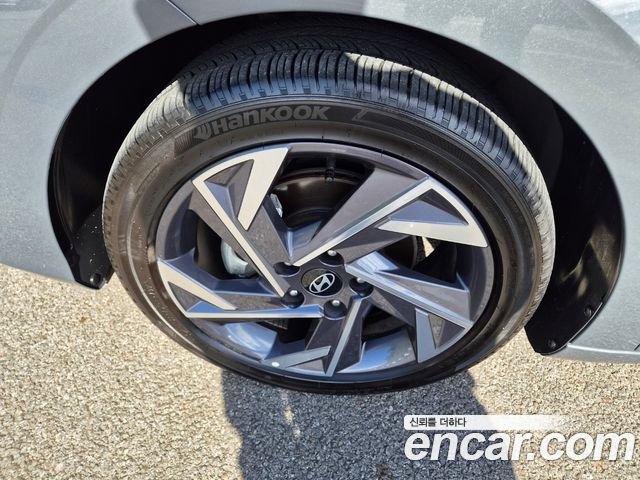 Hyundai AVANTE 2025 — photo 7