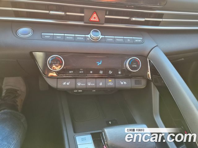 Hyundai AVANTE 2025 — photo 11