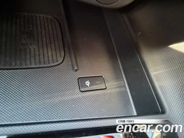 Hyundai AVANTE 2025 — photo 12
