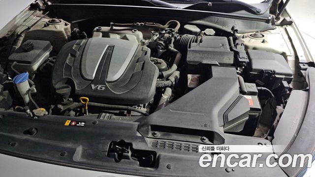 Kia K7 2018 — photo 6