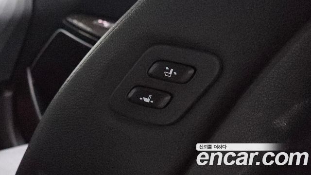 Kia K7 2018 — photo 18