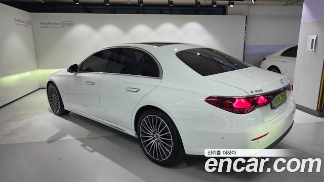 Mercedes-Benz E-Class 2026 — photo 3