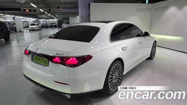 Mercedes-Benz E-Class 2026 — photo 4