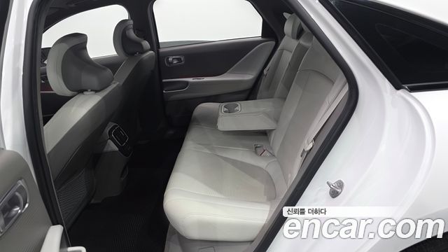 Hyundai Ioniq6 2023 — photo 18