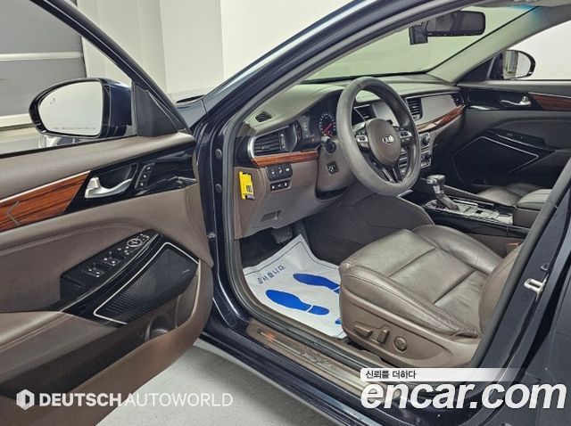 Kia K7 2017 — photo 11