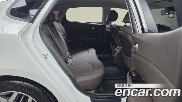 Kia K5 2020 — photo 17