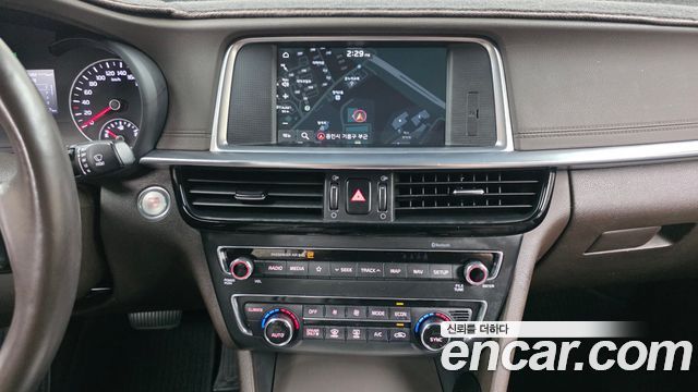 Kia K5 2020 — photo 19