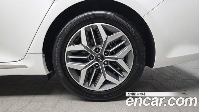 Kia K5 2020 — photo 7