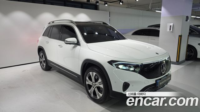 Mercedes-Benz EQB 2026 — photo 2