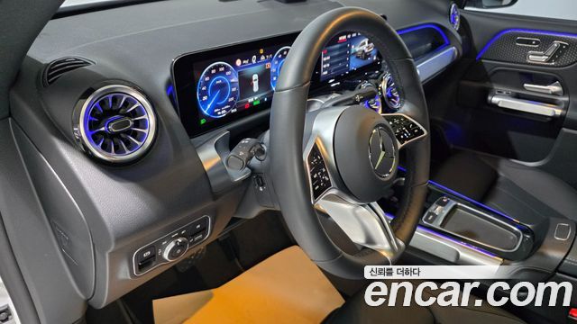 Mercedes-Benz EQB 2026 — photo 14