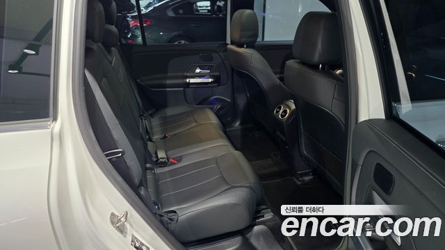 Mercedes-Benz EQB 2026 — photo 19