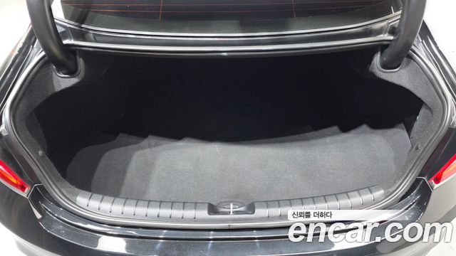 Hyundai Grandeur 2018 — photo 26