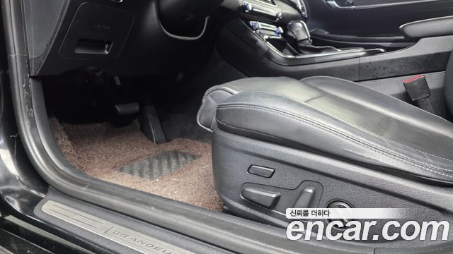 Hyundai Grandeur 2018 — photo 34
