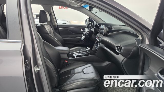 Hyundai Santafe 2019 — photo 11