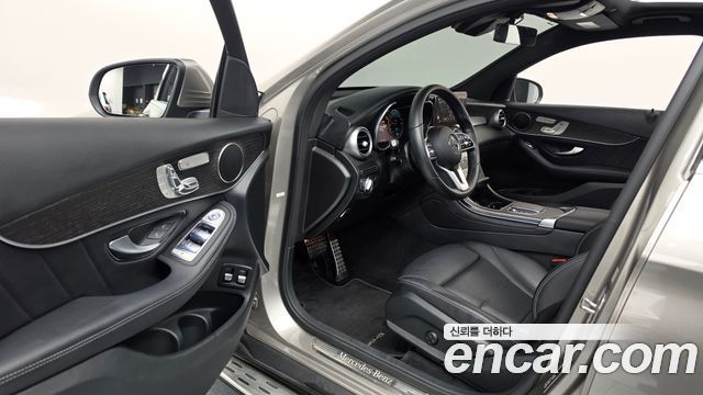 Mercedes-Benz GLC-Class 2021 — photo 13