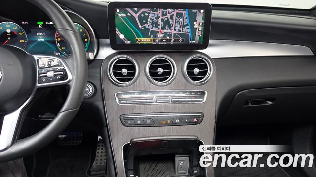 Mercedes-Benz GLC-Class 2021 — photo 18