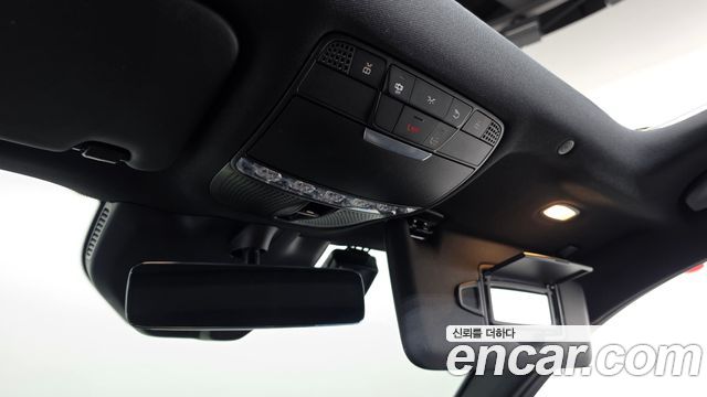Mercedes-Benz GLC-Class 2021 — photo 24