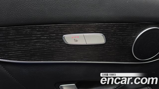 Mercedes-Benz GLC-Class 2021 — photo 29