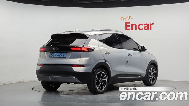 Chevrolet Korea 볼트 EUV 2023 — photo 2