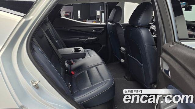 Chevrolet Korea 볼트 EUV 2023 — photo 16