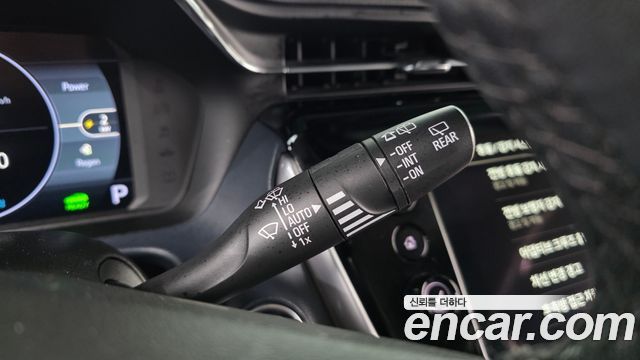Chevrolet Korea 볼트 EUV 2023 — photo 27
